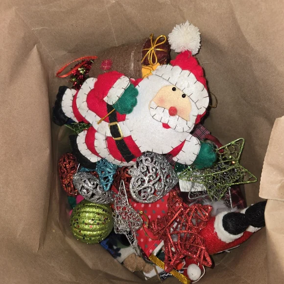 Assorted Christmas Decor - Picture 3 of 3